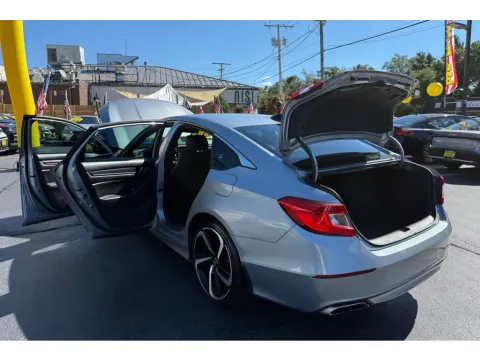 More photos of 2022 HONDA ACCORD SPORT at NWI Auto Finance Schererville, IN