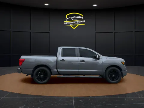 More photos of 2019 NISSAN TITAN SL at NWI Auto Finance Schererville, IN