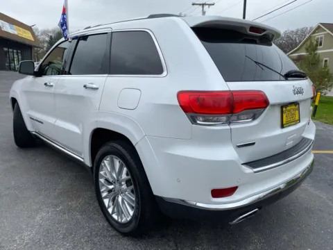 More photos of 2018 Jeep Grand Cherokee Summit at NWI Auto Finance Schererville, IN
