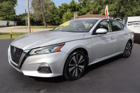 Another view of 2019 NISSAN ALTIMA SV for sale in Schererville, IN at NWI Auto Finance Schererville
