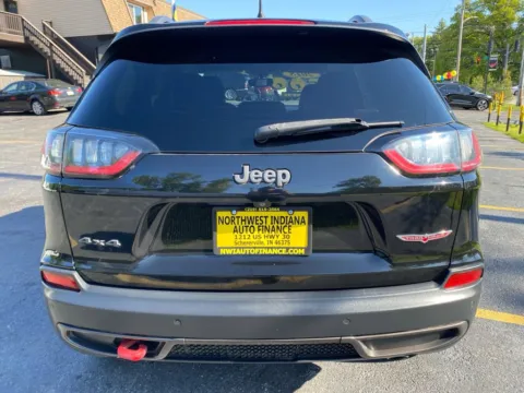 More photos of 2019 Jeep Cherokee Trailhawk at NWI Auto Finance Schererville, IN
