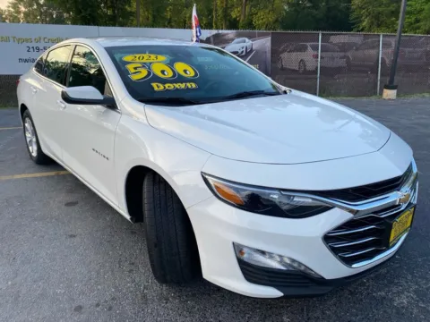 White 2023 Chevrolet Malibu LT for sale in Schererville, IN