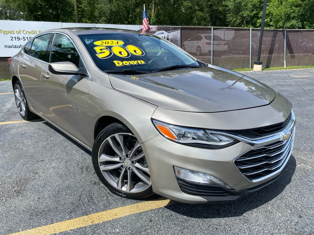 Gold 2024 CHEVROLET MALIBU 2LT for sale in Schererville, IN