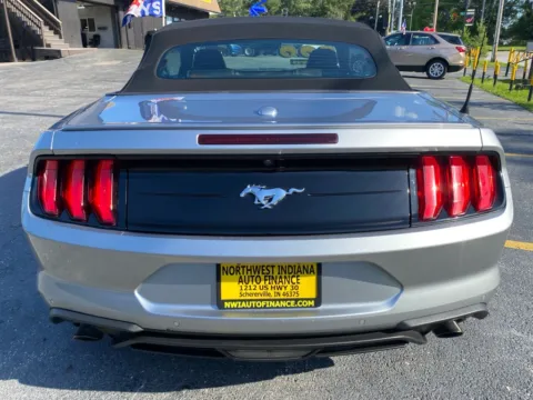 More photos of 2022 FORD MUSTANG at NWI Auto Finance Schererville, IN