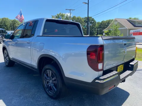 More photos of 2019 HONDA RIDGELINE SPORT at NWI Auto Finance Schererville, IN