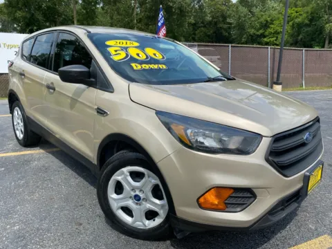 Gold 2018 FORD ESCAPE S for sale in Schererville, IN