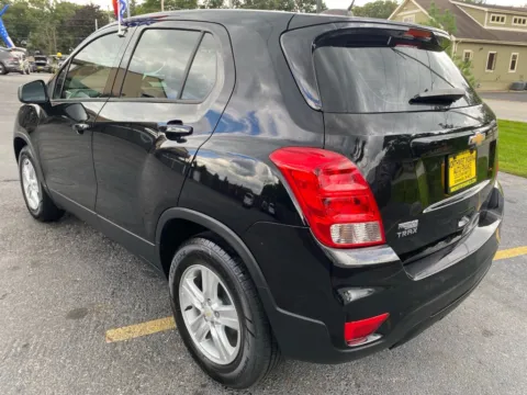 More photos of 2020 CHEVROLET TRAX LS at NWI Auto Finance Schererville, IN