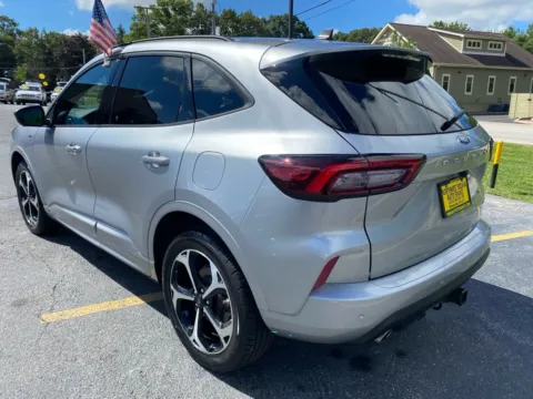 More photos of 2023 FORD ESCAPE ST LINE SELECT at NWI Auto Finance Schererville, IN