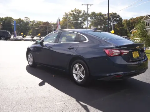 More photos of 2022 CHEVROLET MALIBU LT at NWI Auto Finance Schererville, IN