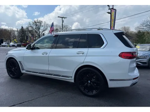 More photos of 2021 BMW X7 XDRIVE40I at NWI Auto Finance Schererville, IN