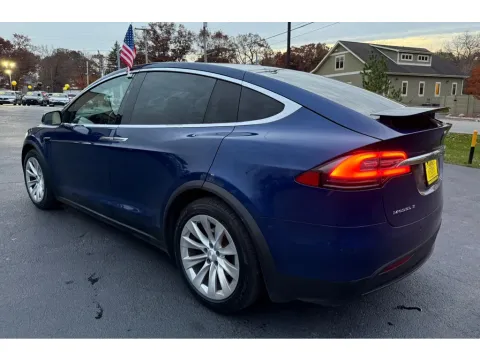 More photos of 2019 TESLA MODEL X at NWI Auto Finance Schererville, IN