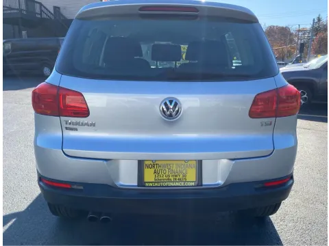 More photos of 2018 VOLKSWAGEN TIGUAN LIMITED 2.0T at NWI Auto Finance Schererville, IN