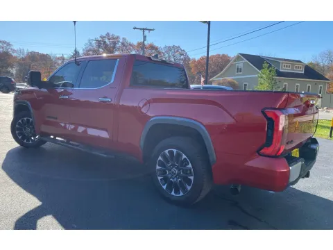 More photos of 2022 TOYOTA TUNDRA CREWMAX LIMITED at NWI Auto Finance Schererville, IN