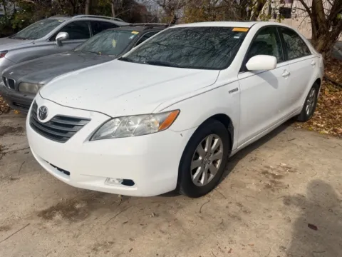 White 2007 Toyota Camry Hybrid for sale in Cockeysville, MD