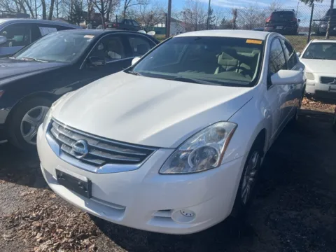 White 2012 Nissan Altima 2.5 S for sale in Cockeysville, MD