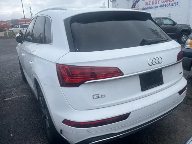 2021 Audi Q5 45 Premium photo 3