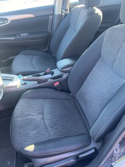 2015 Nissan Sentra SV photo 4