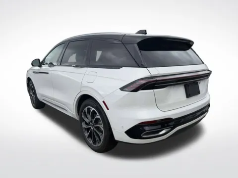 Another view of 2024 Lincoln Nautilus Reserve for sale in Cockeysville, MD at Used Cars of Baltimore