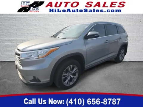 Silver 2014 Toyota Highlander XLE V6 for sale in Cockeysville, MD
