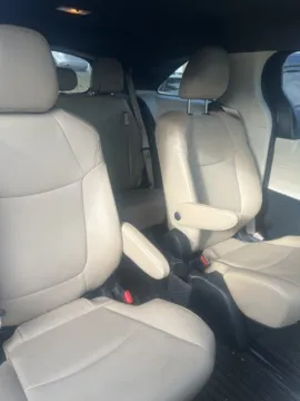 More photos of 2021 Toyota Sienna XLE at Hi Lo Auto Sales - Cockeysville, MD