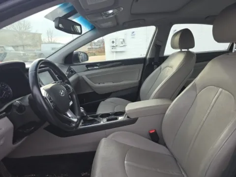 More photos of 2018 Hyundai Sonata Limited at Hi Lo Auto Sales - Cockeysville, MD