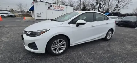 White 2019 Chevrolet Cruze LT for sale in Cockeysville, MD