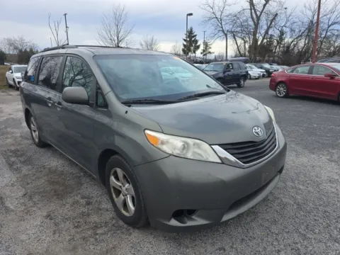 More photos of 2011 Toyota Sienna LE at Hi Lo Auto Sales - Cockeysville, MD