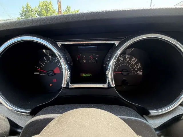Ford Mustang photo 10