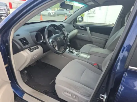 More photos of 2012 Toyota Highlander at Hi Lo Auto Sales - Cockeysville, MD