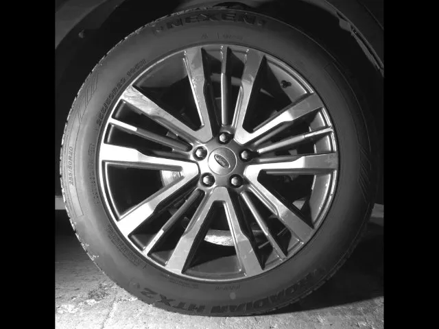 Ford Explorer photo 10