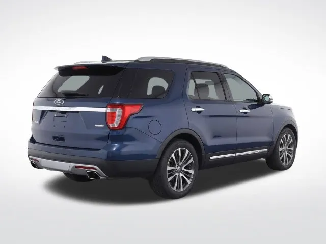 Ford Explorer photo 3
