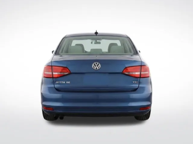 Volkswagen Jetta photo 6