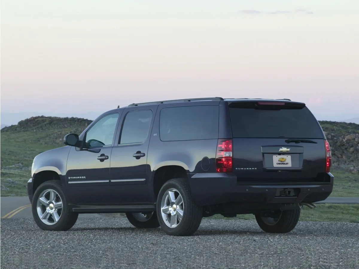 2011 Chevrolet Suburban 4WD 1500 LT's photo