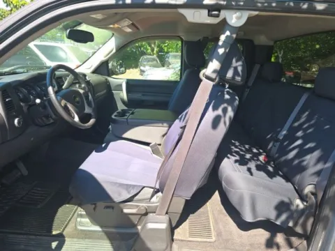 Photos of 2009 Chevrolet Silverado 1500 LT for sale in Cockeysville, MD at Used Cars of Baltimore