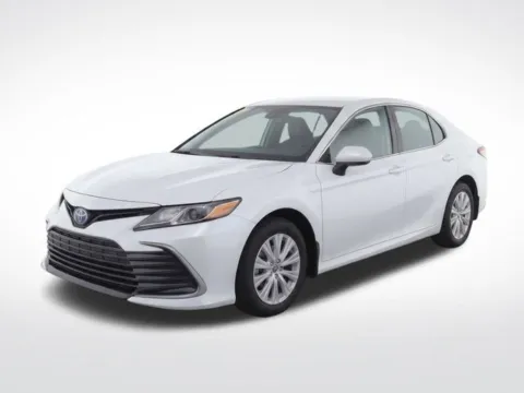 White 2023 Toyota Camry Hybrid LE for sale in Cockeysville, MD