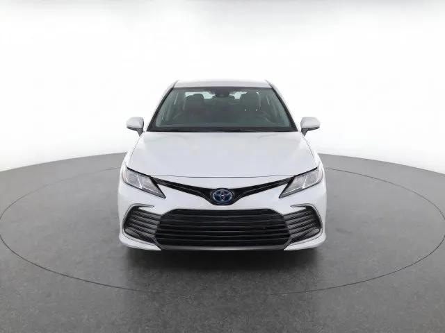 Toyota Camry photo 3