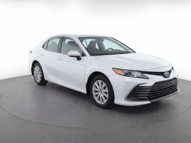 Toyota Camry photo 8