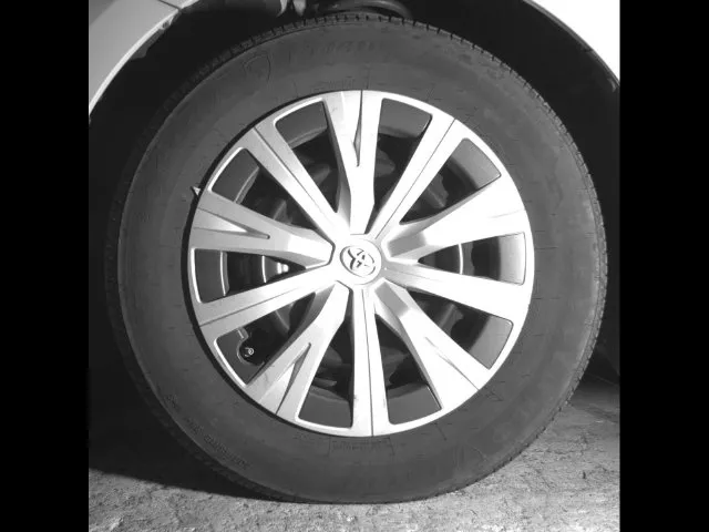 Toyota Camry photo 9