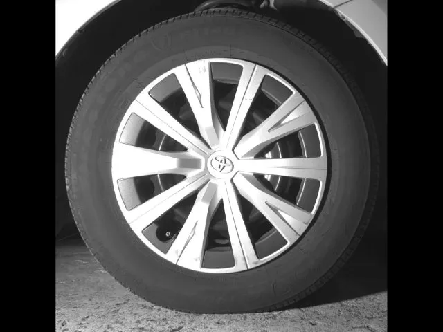 Toyota Camry photo 11