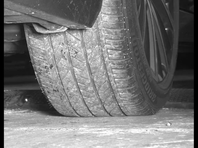 Lexus ES photo 14