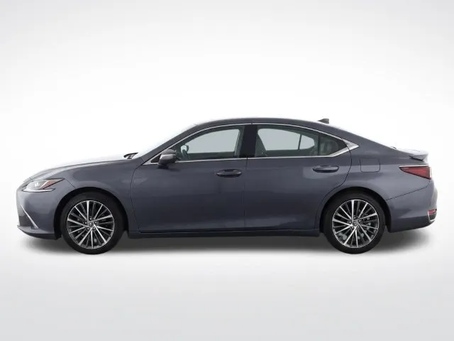 Lexus ES photo 5