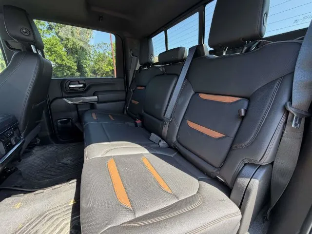 GMC Sierra photo 7