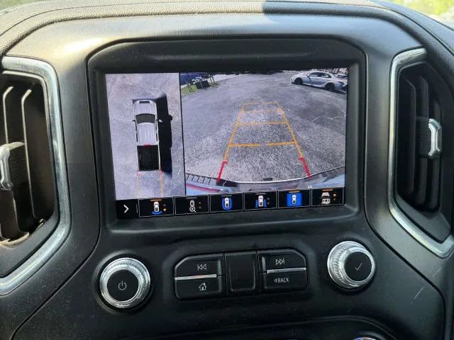 GMC Sierra photo 9