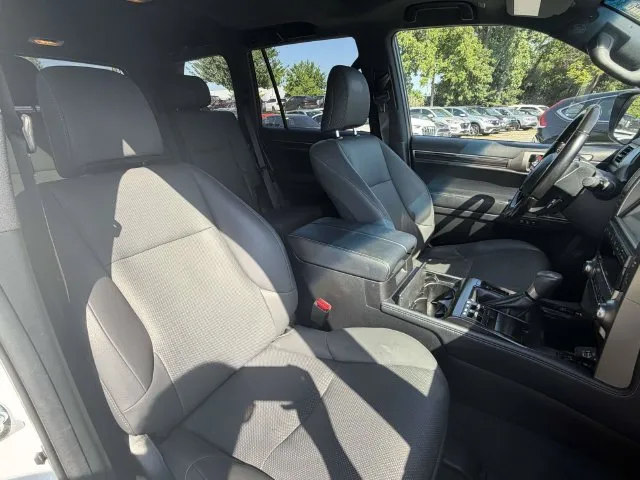 Lexus GX photo 7