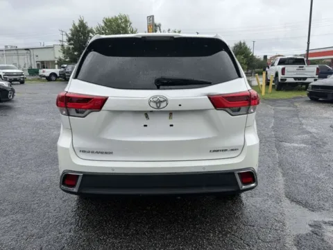 More photos of 2019 Toyota Highlander Limited Platinum at Used Cars of Baltimore, MD