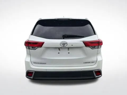 More photos of 2019 Toyota Highlander Limited Platinum at Used Cars of Baltimore, MD