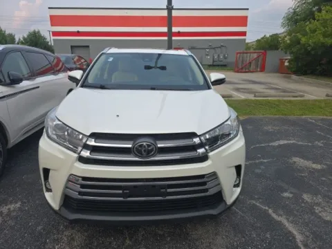 Photos of 2019 Toyota Highlander Limited Platinum for sale in Cockeysville, MD at Used Cars of Baltimore