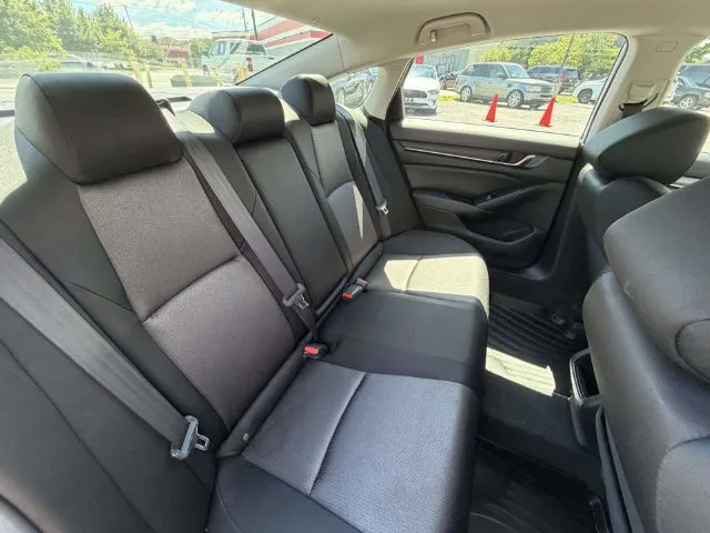 Honda Accord photo 6