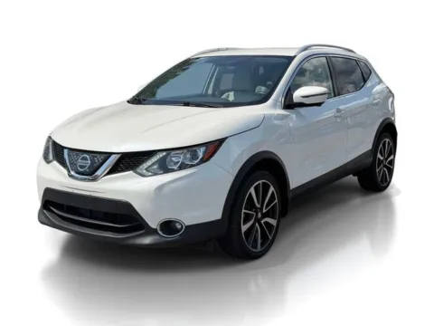 White 2018 Nissan Rogue Sport SL for sale in Cockeysville, MD