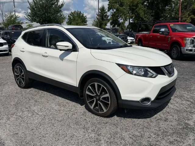 Nissan Rogue Sport photo 6
